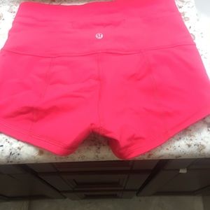 Lululemon 2” winder shorts